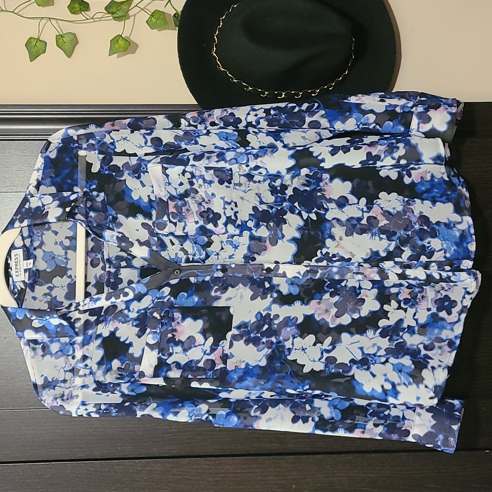 Express Portofino Blue Floral, Medium